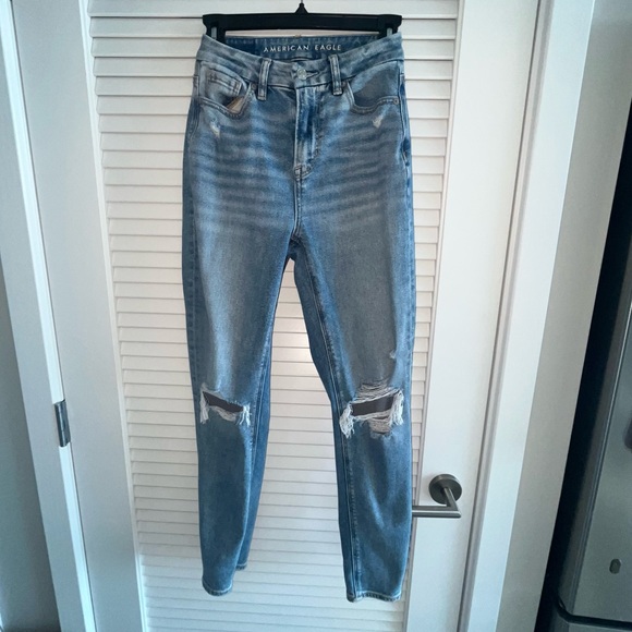 destroyed mom jeans - Picture 2 of 3